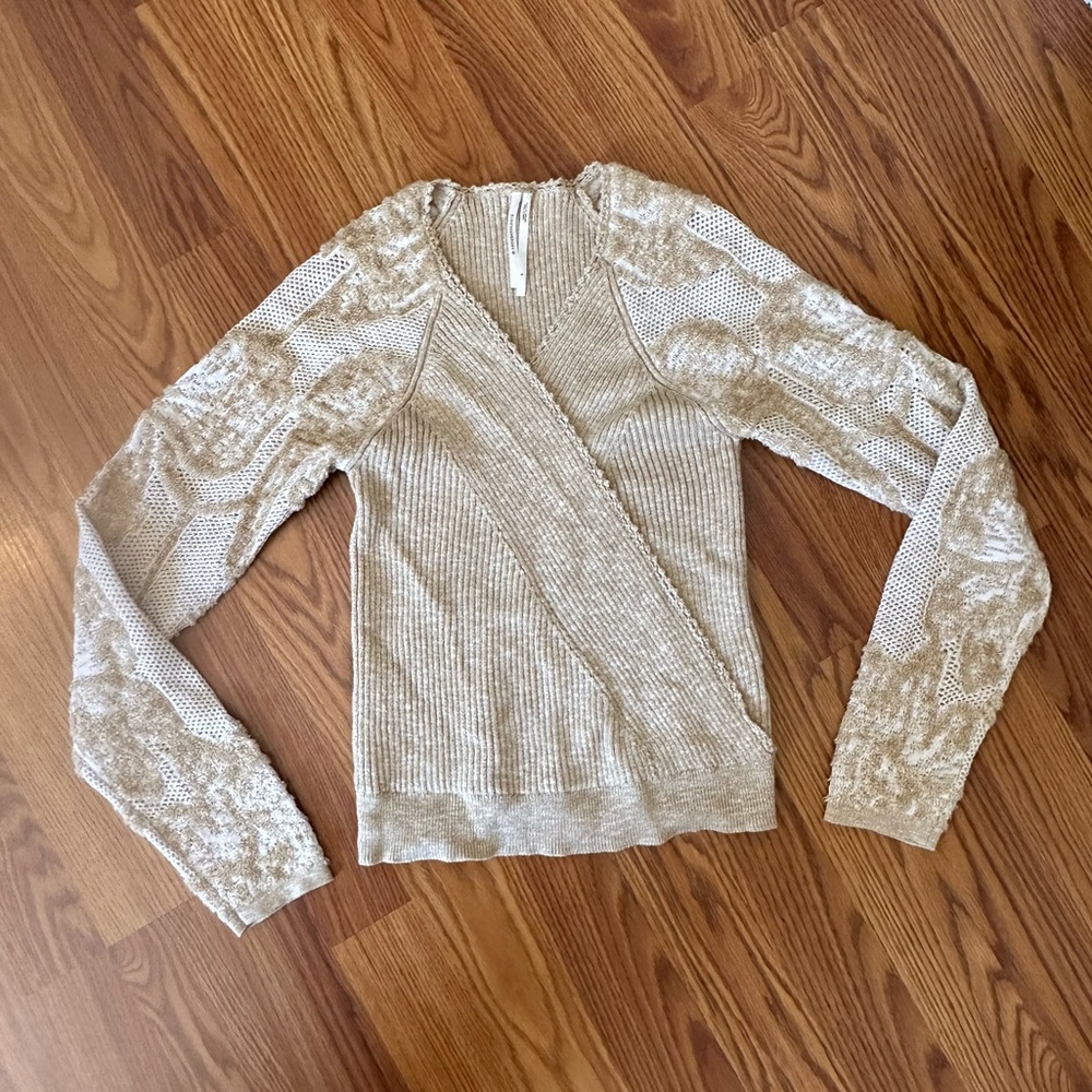 Anthropologie Lace Sleeve Sweater - Size Small
